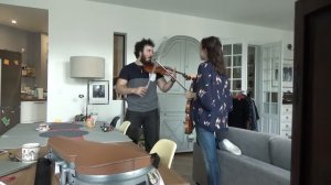 JOUER UN MORCEAU DE VIOLON AVEC UN SEUL COURS