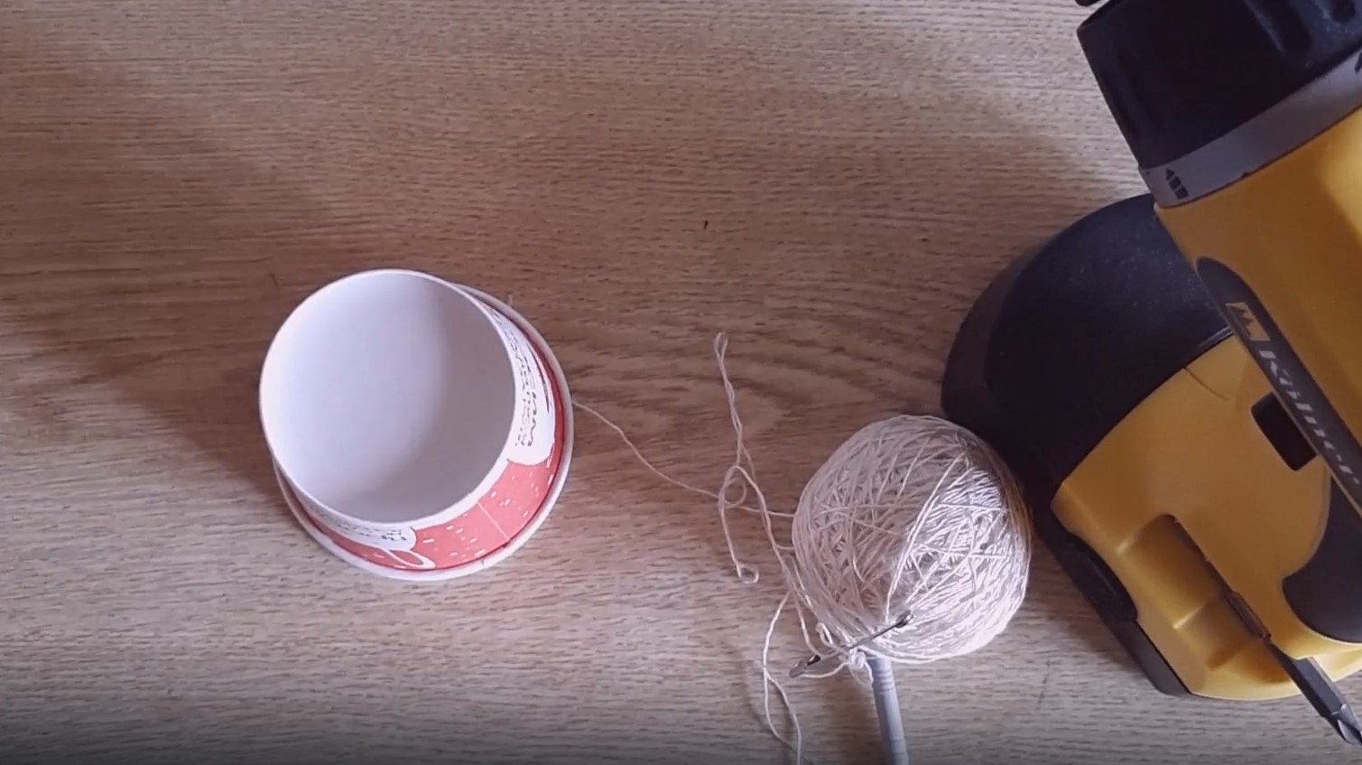 Смотать клубок в шпульку за 1 минуту смотреть онлайн