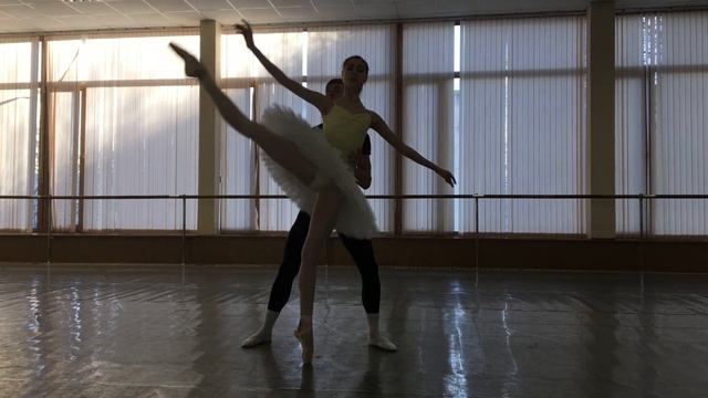 Балет Лебединое озеро ( адажио ) репетиция в МГАХ - Татьяна Осипова, Денис Пестряков смотреть онлайн