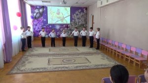 Вход на 8 Марта -  подготовительная  группа