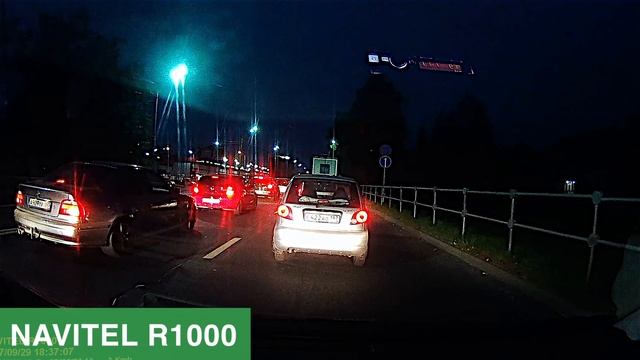 Обзор видеорегистратора NAVITEL R1000 смотреть онлайн