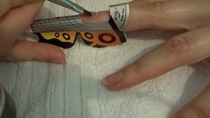 Как наращивать ногти гелем? Легко!