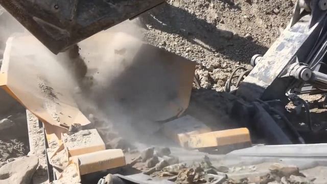 HARTL - переработка гранита, модульный передвижной ДСК на базе  щековой дробилки