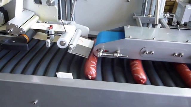 Колбасная этикетировочная машина.mp4