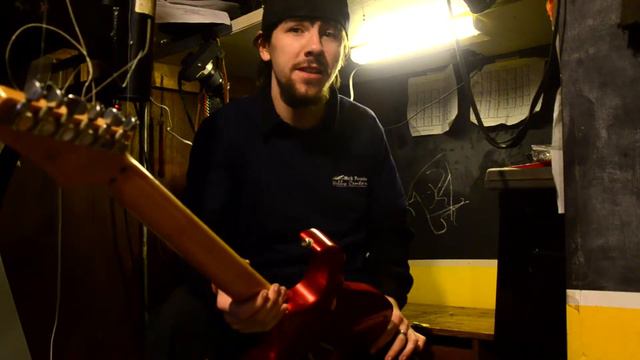 Evil Dead Ibanez Build Part 1: Disassembly смотреть онлайн