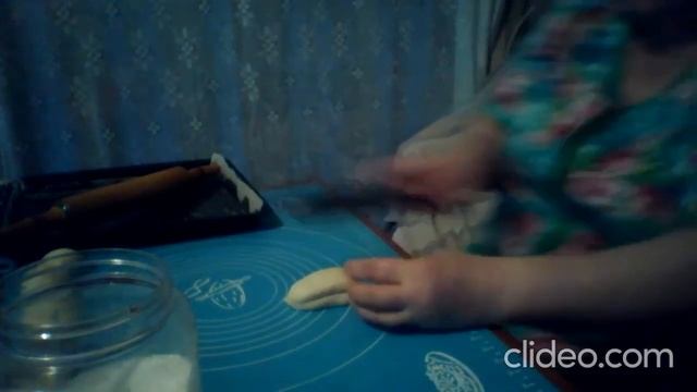 ПЛЮШКИ, РОГАЛИКИ ! ОЧЕНЬ ВКУСНЫЕ ! смотреть онлайн