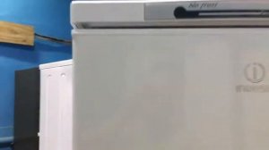Морозильная камера Indesit SFR167NF002
