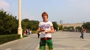 Съезд по лестнице на роликах | Школа роликов RollerLine Роллерлайн в Москве
