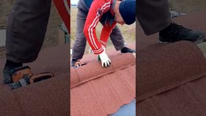 Монтаж коньков на композитную черепицу, самый надёжный.