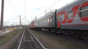 Электровоз ЧС2Т-1029 с пассажирскими вагонами