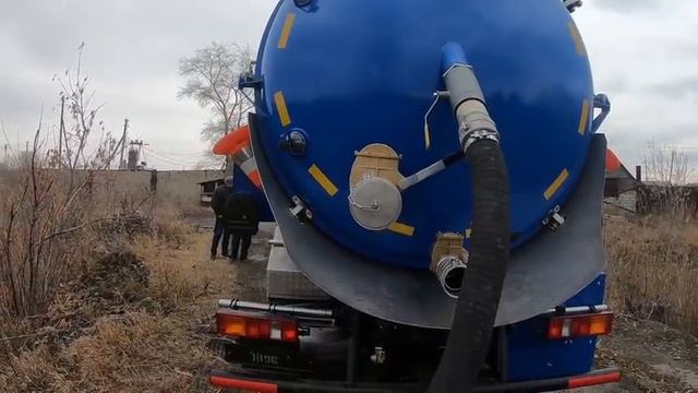 Испытание илососной машины МАЗ / Ассинизатор в 5 раз мощнее чем КО-505. смотреть онлайн