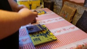 Распаковка коллекционного издания Cyberpunk 2077