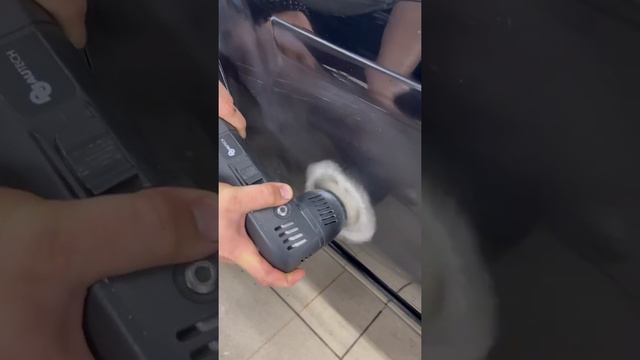 Удаляем мелкие царапины и потёртости с ЛКП автомобиля. смотреть онлайн