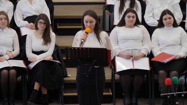 08.01.2022. А Он лежал среди ягнят. Християнські вірші. Пахолок Ріта. смотреть онлайн