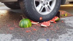 Лучшая Подборка Машина Давит Предметы под Колесом 1 Час АСМР МАШИНА
