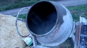 ФУНДАМЕНТ/Фундамент под забор/Фундамент из отсева с пластификатором и вибратором.