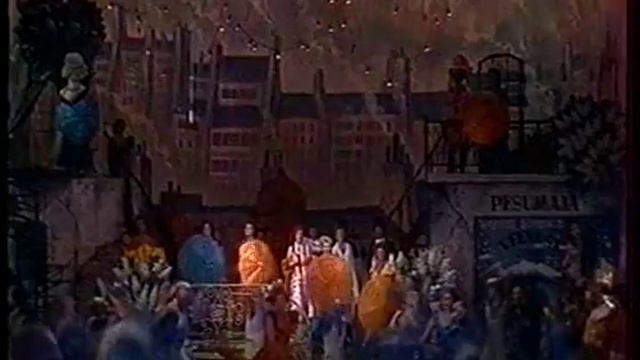 Helgi Sallo sings "Carambolina" from "The Violet of Montmartre" смотреть онлайн