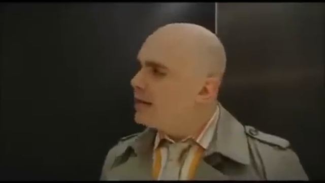Шотландцы в лифте (теперь с русским переводом)