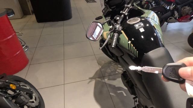 Сравнение Honda CB400X против Honda CB500 смотреть онлайн