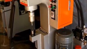 Заклёпочная машина LF-168L