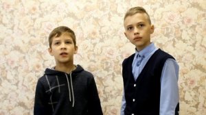 Почему Земля вращается вокруг своей оси?