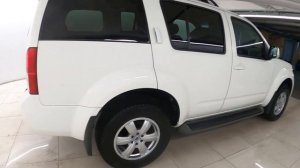 Nissan Pathfinder III Рестайлинг 2.5 MT (190 л.с.) 2011