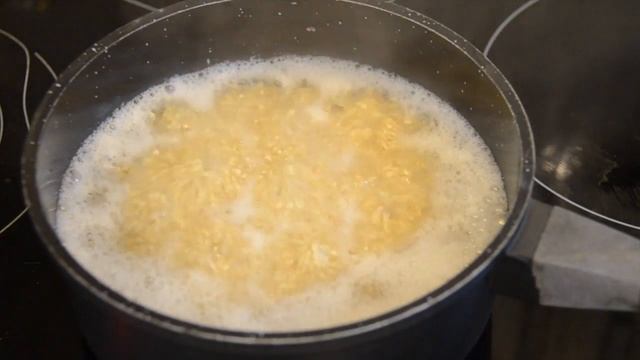 Вегетарианский плов из киноа | Как приготовить киноа | Диета Хейли Помрой смотреть онлайн