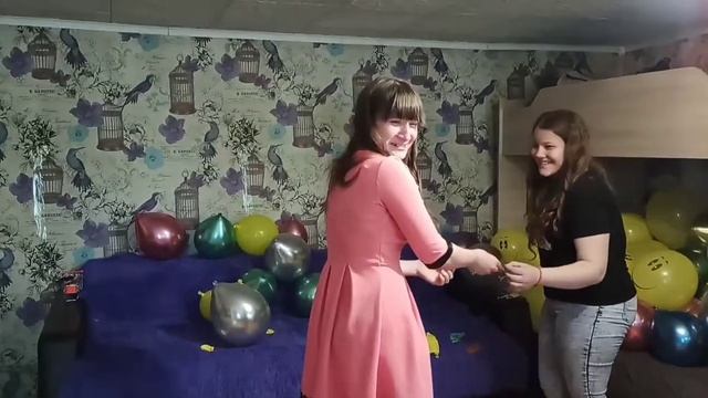 100 шаров# Соревнование# Что в шаре# Распаковка# Подарок# Розыгрыш# Приз смотреть онлайн