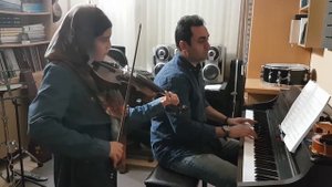 غزل شکرالله نژاد . آهنگ شرقی . هنرجوی ویلن ایمان ملکی . آموزشگاه موسیقی فریدونی.mp4