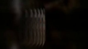 Как красиво заколоть челку?