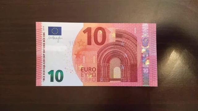 10 Евро.