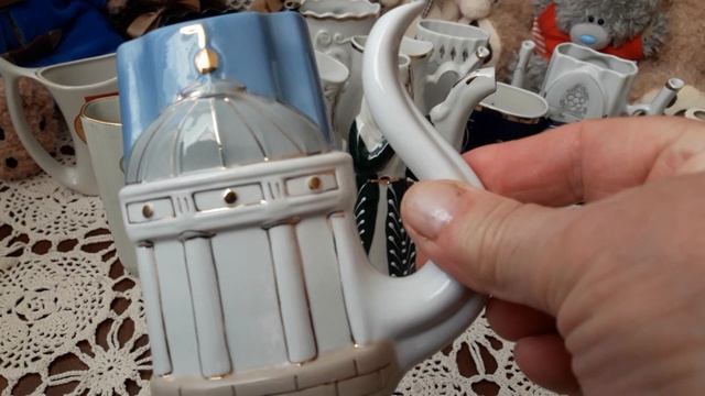 Фарфор. Кружки-поильники или бюветницы для минеральной воды.?????????