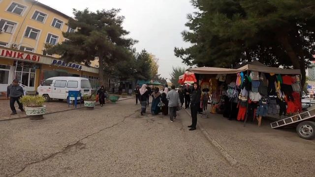 Walking to Sardoba in Namangan, Uzbekistan