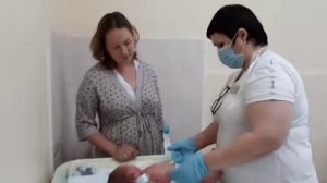 Неотнатолог Красногорского роддома рассказывает о нюансах при использовании подгузников (памперосов