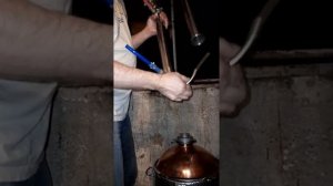 Ячка густая брага 1 перегон на уникальном фальшдне,которое заменяет ПВК