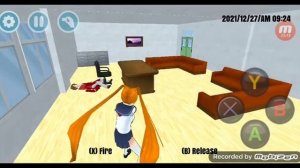 Играем в игру high school simulator 2018 (сделала сама мод на осану?)