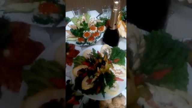 Красивое оформление блюд. Банкетный стол смотреть онлайн