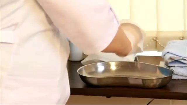 Мытье верхней части тела смотреть онлайн