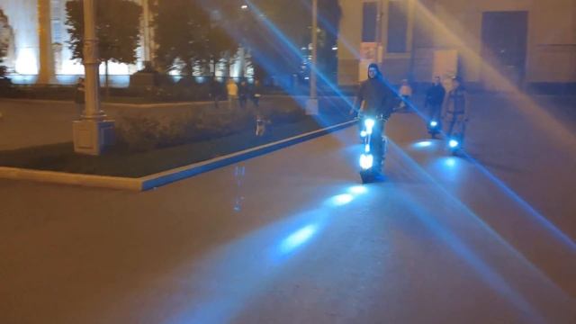 Электро-самокат или моно-колесо?! смотреть онлайн