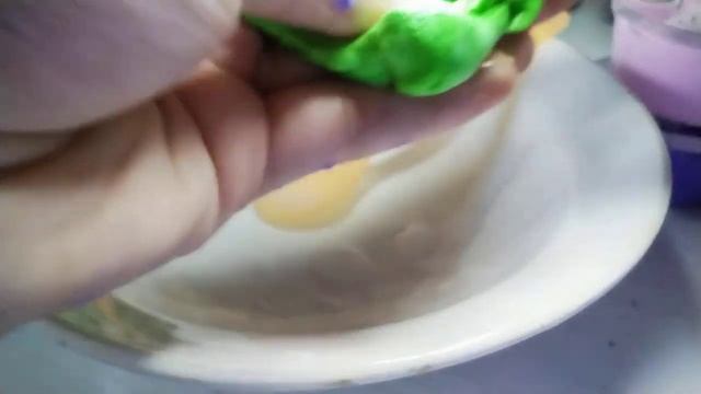 Как сделать слайм из воздушного пластилина клея пва и пены для бритья/Милана с приключениями... смотреть онлайн