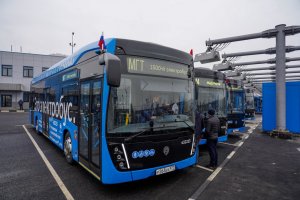 По Москве курсирует уже более 1500 электробусов / Город новостей на ТВЦ