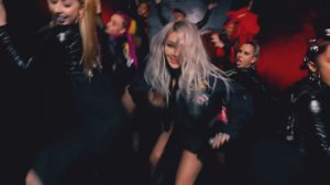 CL - ‘HELLO BITCHES’ DANCE PERFORMANCE VIDEO