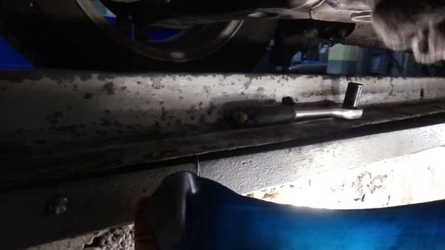 стойка для замены масла смотреть онлайн