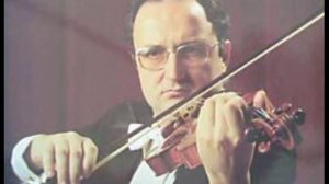 Accardo plays Vivaldi Concerto Rv243  (1/2)