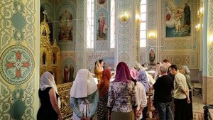 На "Господи воззвах" стихиры праздника, гл. 6-й: Подобен "Всё отложше" (напев Седмиезерной пустыни).