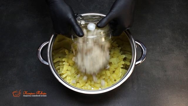 РЕЦЕПТ ОКРОШКИ! Вкусная окрошка на минералке и сметане.