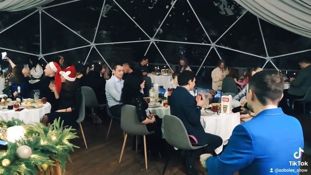 Поет Андрей Воронов. Вдруг как в сказке... смотреть онлайн