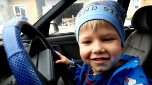 лада седан баклажан как у Тимати в клипе ребенок за рулём автомобиля #транспорт