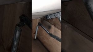 Ремонт подъёмного пружинного механизма для подъёма каркаса спального места М-4091П