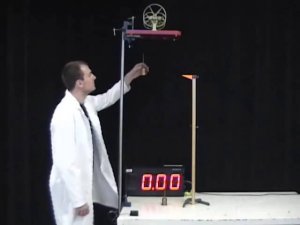 Машина Атвуда, MIT Physics Demo, Low Friction Atwood Machine
